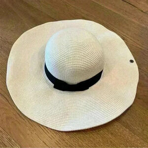 Peter Grimm Erin Floppy Sun Hat Bow White Packable Straw